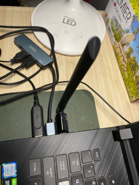 Sản phẩm ngon lành, cắm vào nhận ngay trên windows 10, không cần phải cài thêm driver để nhận thiết bi, *** thử thấy tốc độ thu phát nhanh, ổn định. Hàng đóng gói cẩn thận. Hài lòng với sản phẩm.