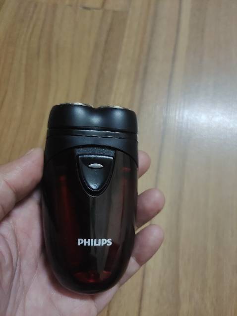 Sản phẩm thực sự quá tệ, lần nào cạo cũng bị rát mặt. Cực kỳ khó chịu. Thực sự ko đáng mua