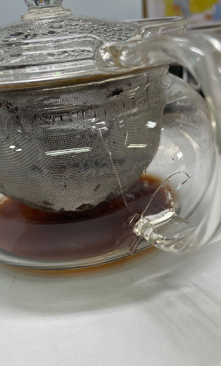 Bình nhỏ rất xinh, hợp uống trà mà mới dùng được 1 tuần đã bị nứt ☹️ Bình nhỏ rất xinh, hợp uống trà mà mới dùng được 1 tuần đã bị nứt ☹️