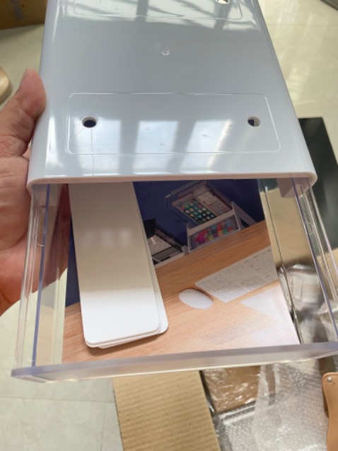 đã dùng thử đồ làm bún. nói chung xài ổn. inox chắc chắn dễ tháo dễ vệ sinh
Hộp treo gắn bàn khá chắc chắn. tuy nhiên bằng nhựa cứng dễ bể khi rớt nha. mình voi tình đánh rơi đã nứt 1 đường.
Đồ massage gội đầu xài cực thích