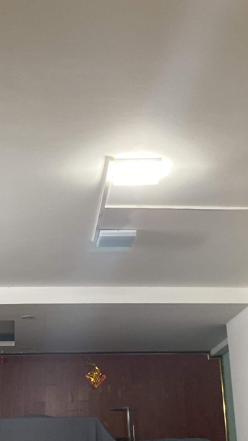 Độ sáng cao nhưng đèn đôi khi không sáng ngay mà đợi 1 lát mới sáng Độ sáng cao nhưng đèn đôi khi không sáng ngay mà đợi 1 lát mới sáng