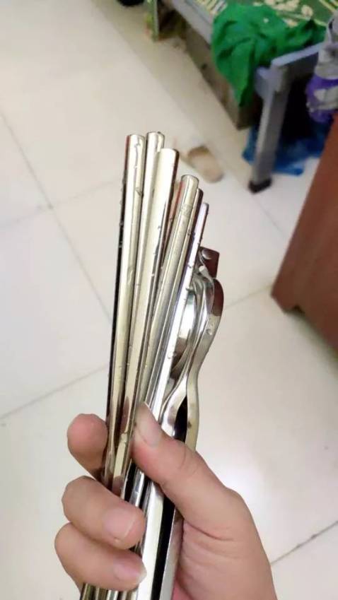 Đũa Chất Lượng , Cầm Chắc tay .