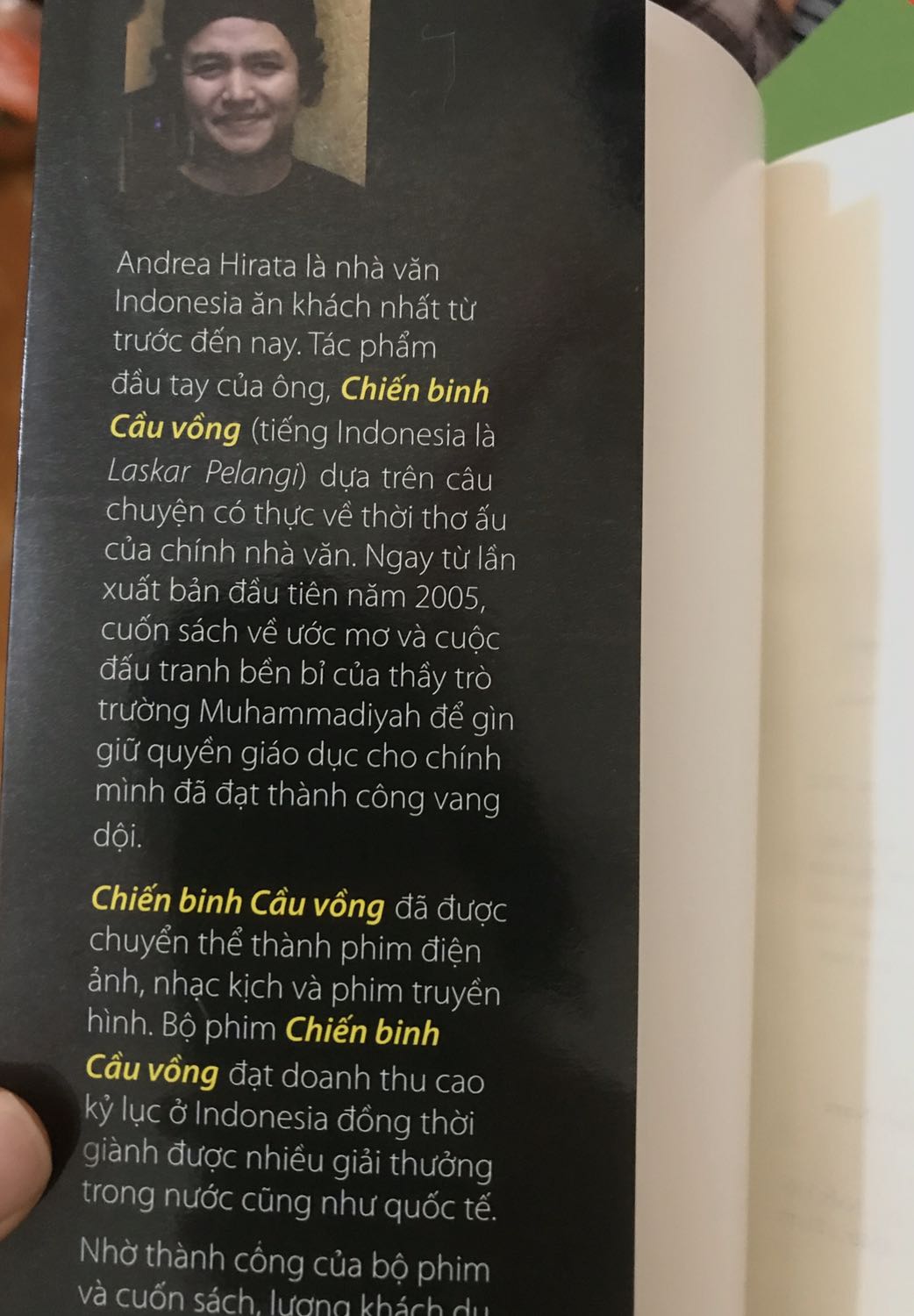 Tiki giao hàng nhanh , vừa đặt tối hôm qua hôm nay đã có hàng rồi . Cảm ơn các anh chị shipper rất nhiều . 
Còn về chất lượng sách thì rất tốt từ chữ in đến bìa sách , còn về nội dung thì mình rất háo hức để đọc .