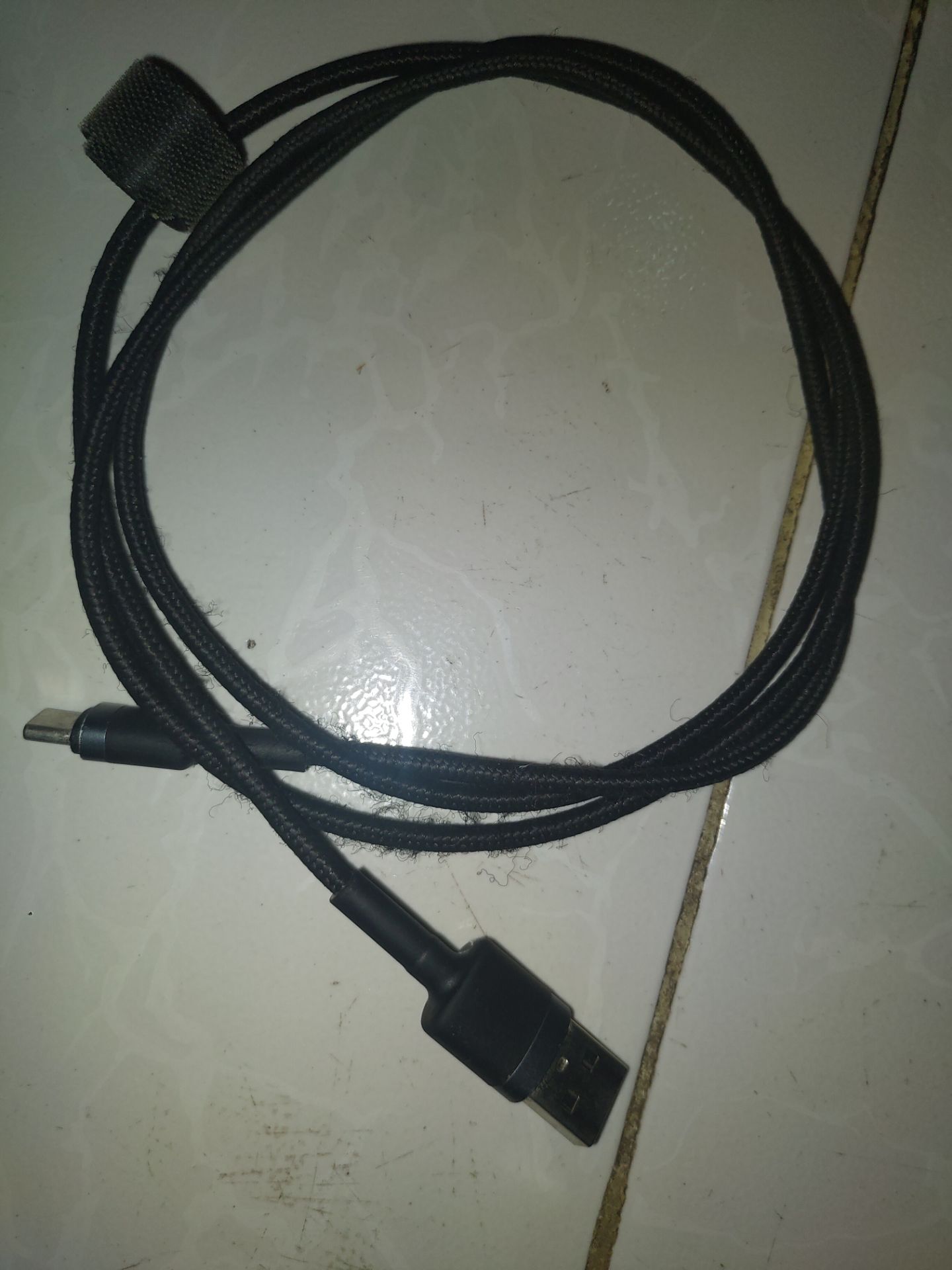 rắt hài lòng sản phẩm vẻ cứng cáp và thâý chắc chắn và bền