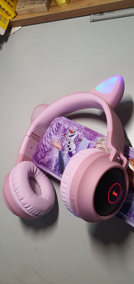 Mẫu mã như ảnh, chắc chắn, âm thanh đạt yêu cầu, kết nối nhanh, dễ sử dụng, bạn bé nhà mình rất ưng ý. Tiki giao hàng trễ nhưng có lí do và báo trước.