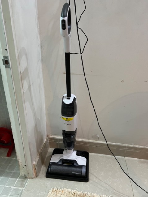 Sản phẩm sử dụng rất tốt, lau và hút bụi rất sạch. Đóng gói và hướng dẫn rất kĩ càng