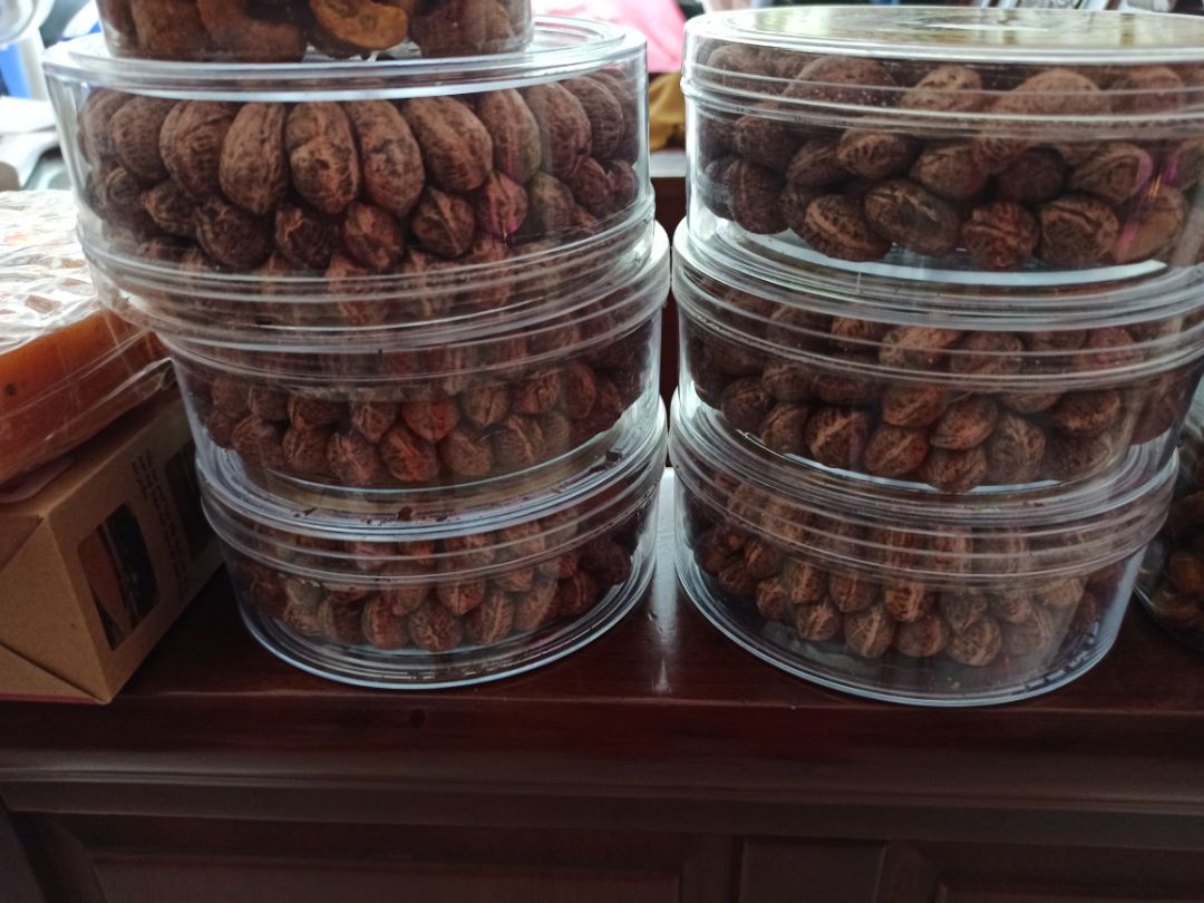 Đóng hàng kỹ, giao hàng tương đối chậm. Hột điều đều hột.