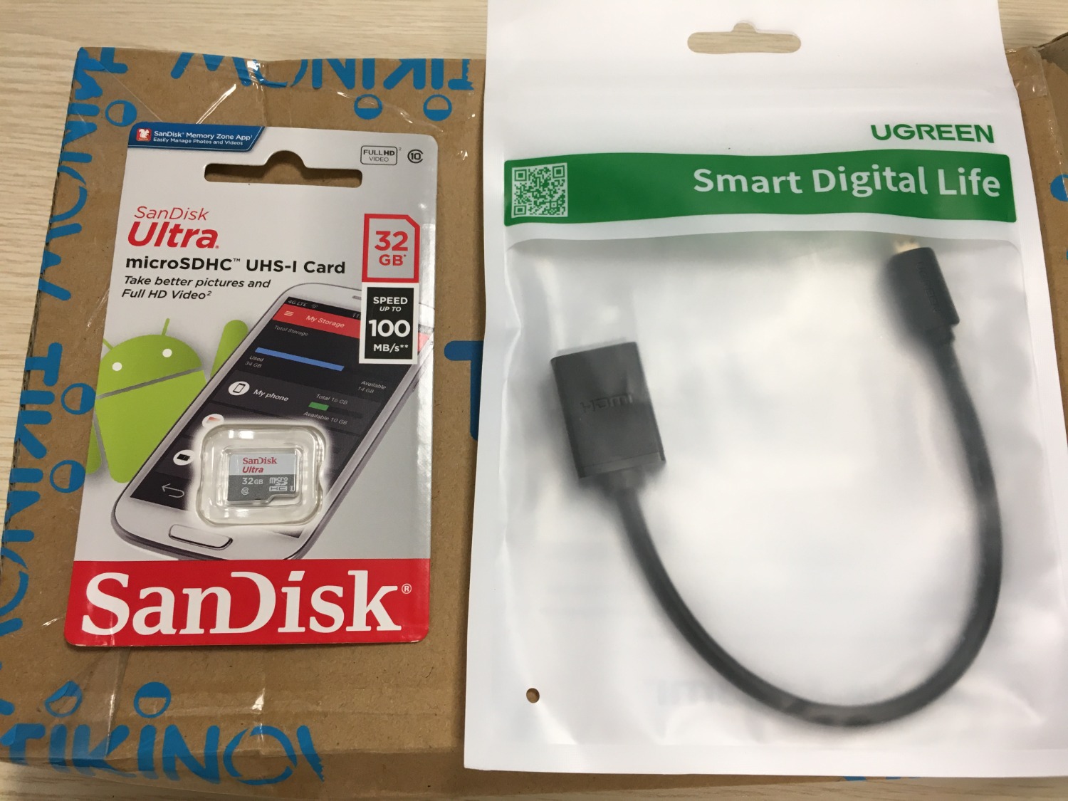 Giao hàng tương đối nhanh. Mình mua kèm với thẻ nhớ đóng gói hộp hoi méo mó có thể do quá trình vận chuyển. Nhìn chung sản phẩm tốt. Còn về độ bền thì phải chờ thời gian sử dụng mới biết được.