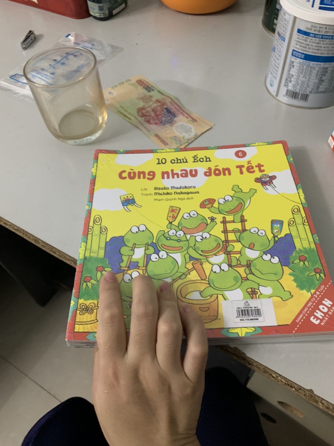 Chất liệu, màu sắc đẹp, đầy đủ