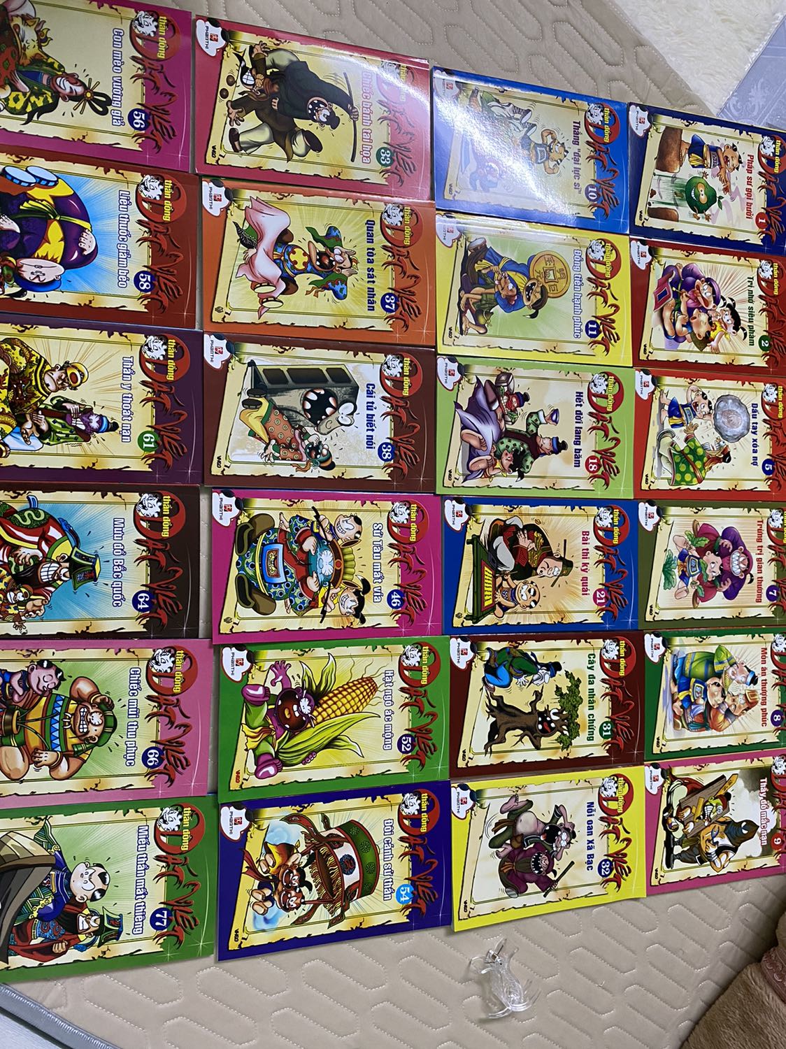 Tập 9 và tập 11 mình nhận được bị loạn một số trang với nhau từ trang 49 đổ đi, vài trang của tập này bị gắn vào tập kia và ngược lại @@ ko đăng đc video ạ @@