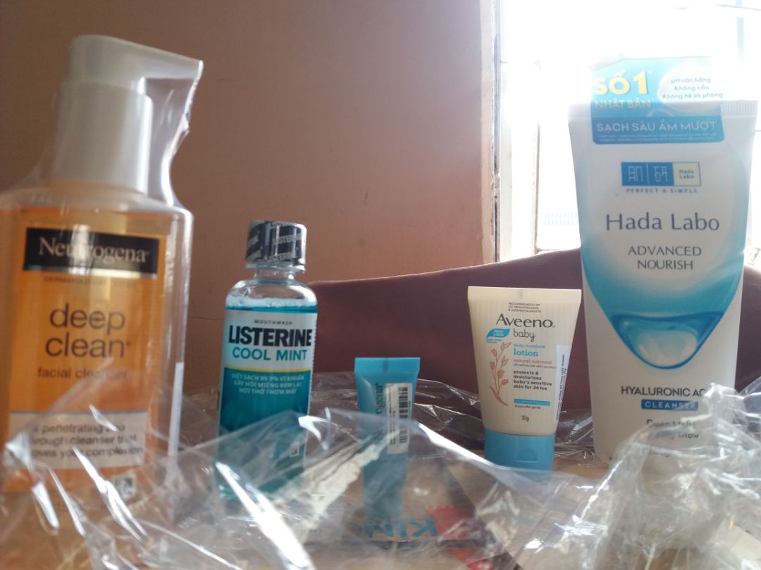 lần đầu mua hàng trên tiki và rất hài lòng vì tiki giao một lần luôn nên không cần lấy nhiều lần. chai này được giới thiệu rất tốt. nhìn hsd còn lâu. 4 năm nữa