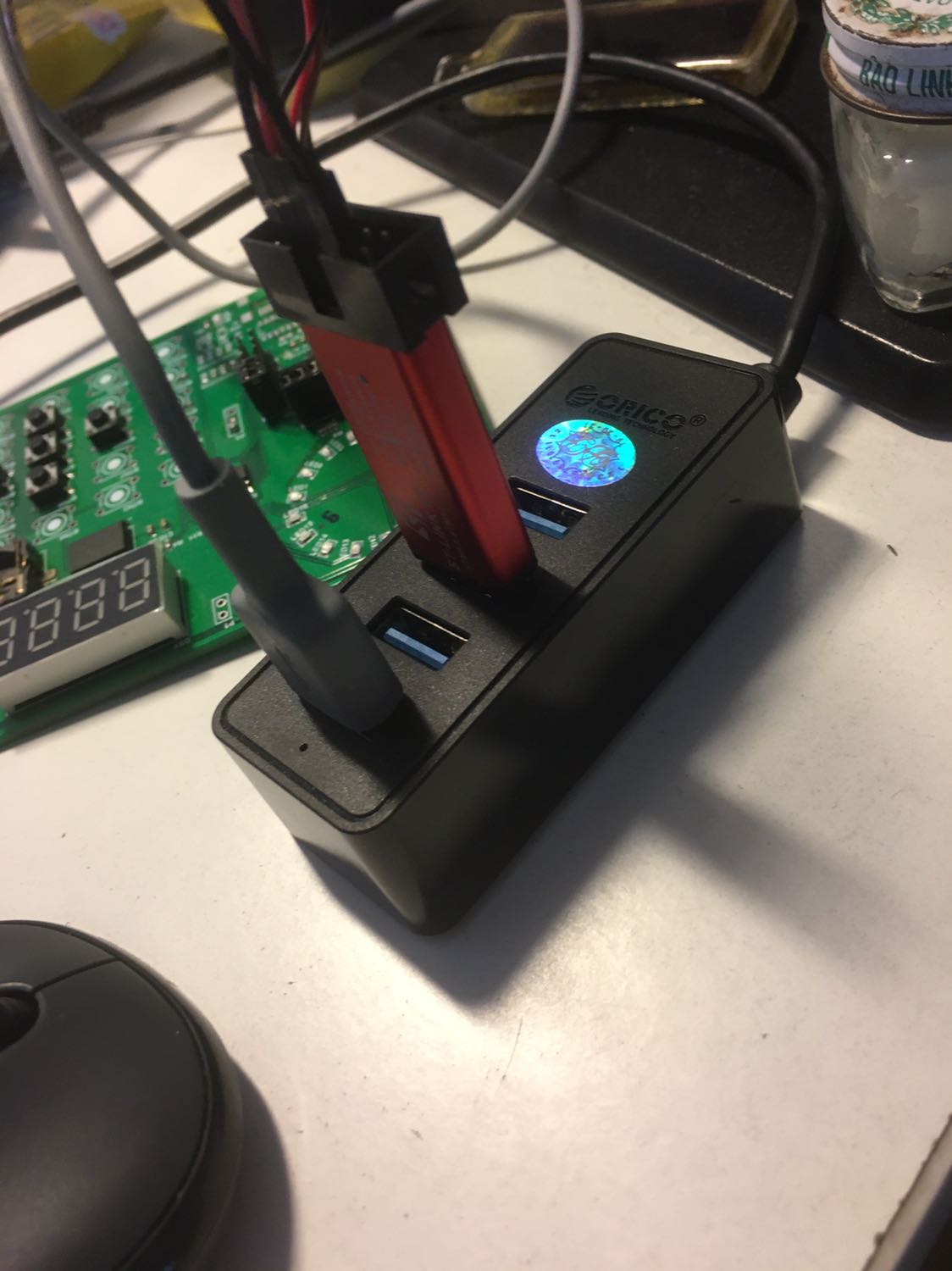 Hàng giao đúng hẹn, đúng mẫu mã.
Mới dùng nên chưa đánh giá được toàn diện về mặt hiệu năng. Mong là sử dụng được lâu dài