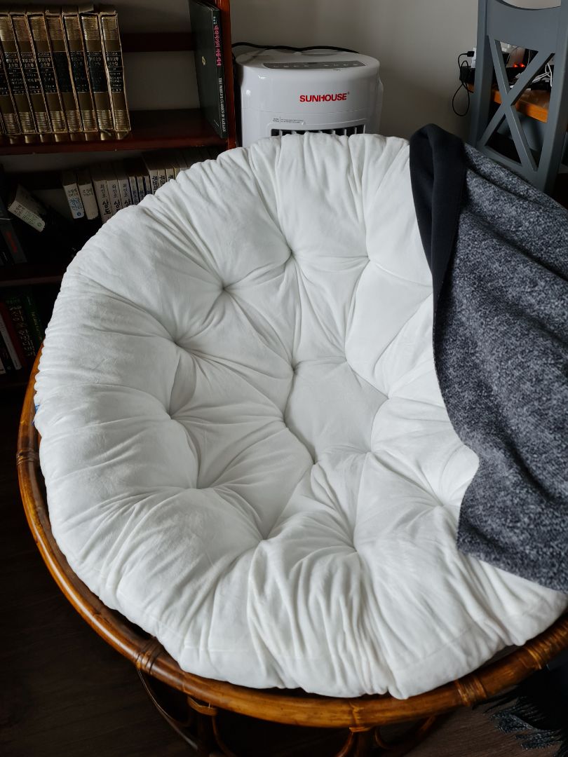 Về hình thức mình hài lòng, đường may chắc chắn còn chất lượng thì phải dùng một thời gian mới biết được. Một điểm trừ là đóng gói ko bọc kỹ nên bị rách, bẩn 1 vết trong quá trình vận chuyển.