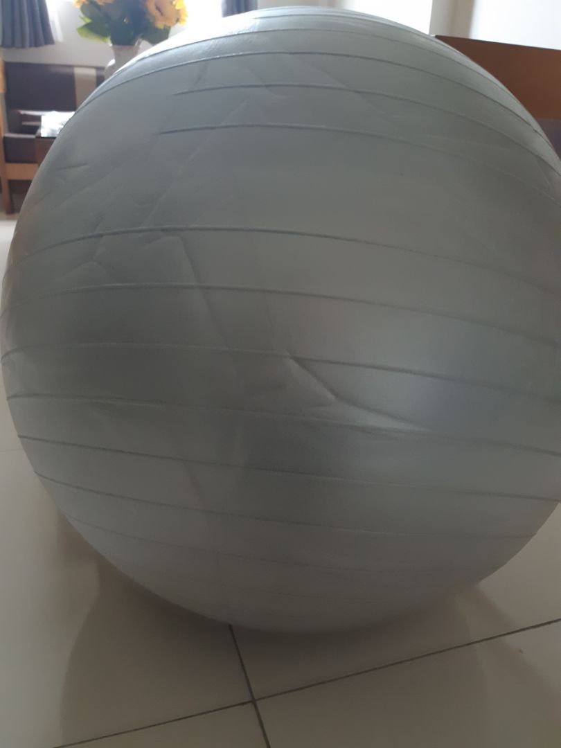 tiki giao hàng nhanh. sản phẩm kèm luôn găng tay mồ hôi và đồ bơm. Bóng chất liệu dày, ngồi lên rất thoải mái. tiki giao hàng nhanh. sản phẩm kèm luôn găng tay mồ hôi và đồ bơm. Bóng chất liệu dày, ngồi lên rất thoải mái.