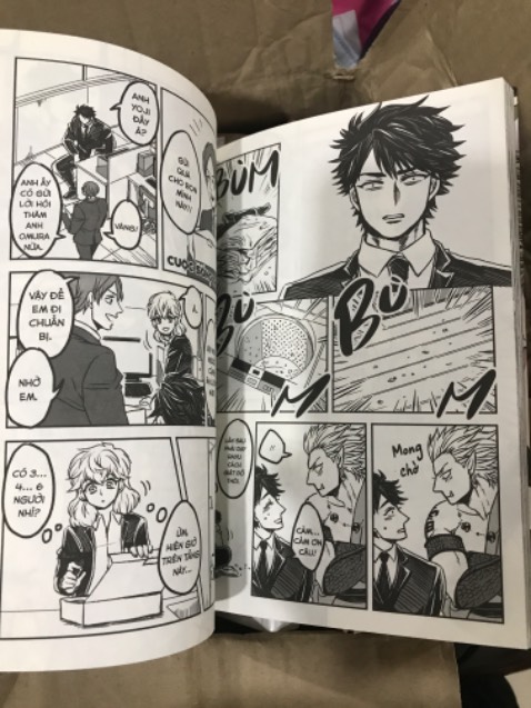 Không biết cuốn này có seal ko mà mình nhận hàng ko có seal. Cơ mà truyện mới, gói hành như qq dc cái may truyện ko bị gì. Giấy ổn, in sắc nét. Giá sale off mà dc thế này thì quá ổn rồi.