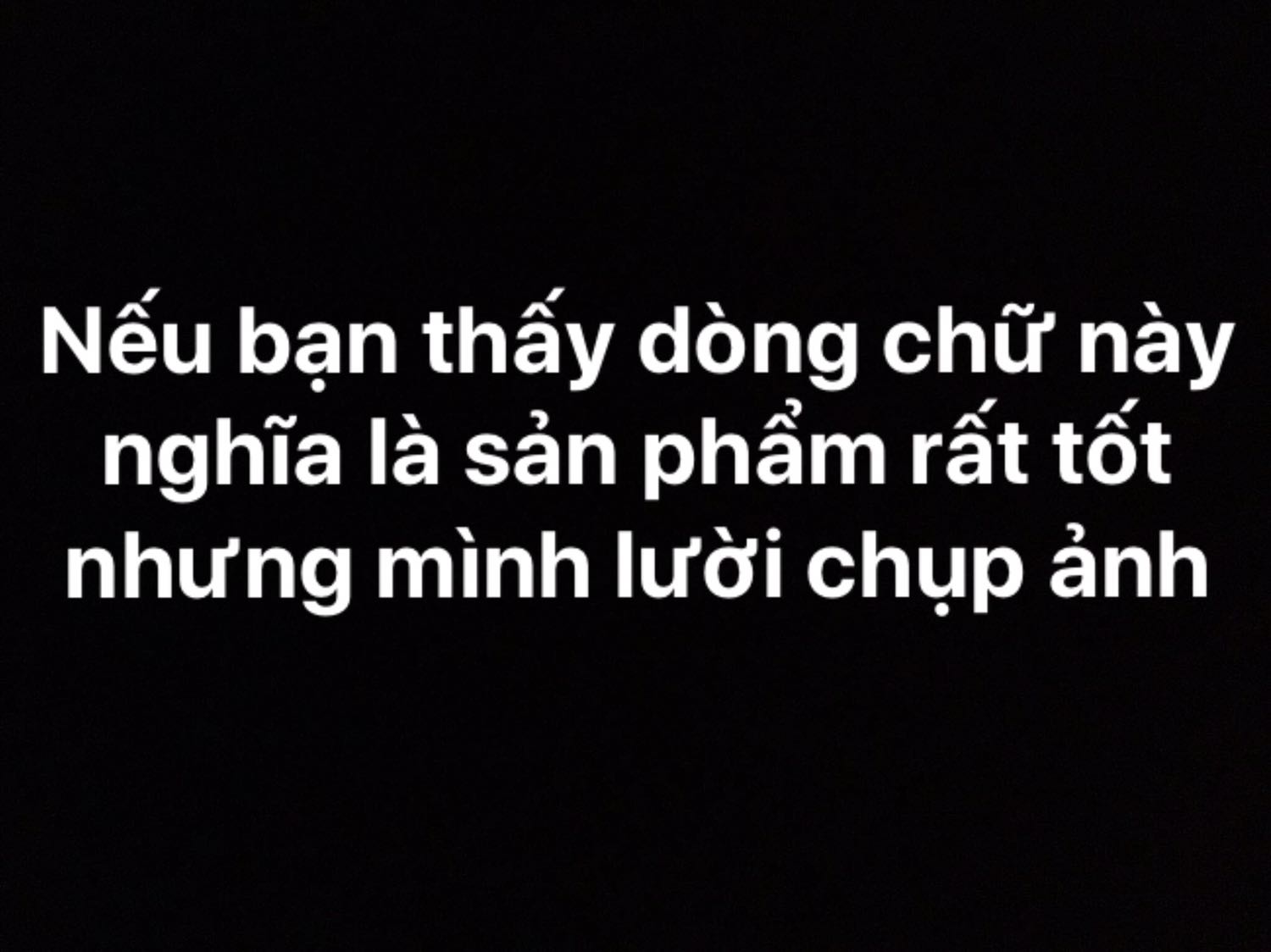 Đọc vào dịp Giáng Sinh rất ấm lòng nha :33 mà mình thấy cũng khá hiếm khi Charles Dickens có một quyển sách tươi sáng như vậy