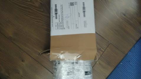 Mua 3 Chai xịt giao hàng có 2 là sao