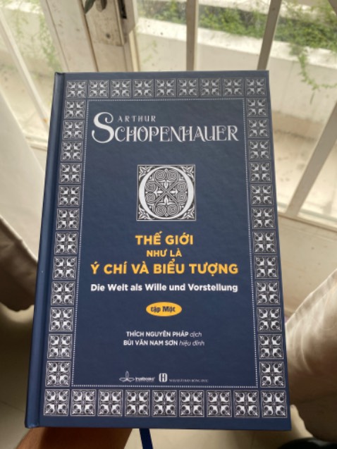 Sách chất lượng, chất liệu tốt, in đẹp