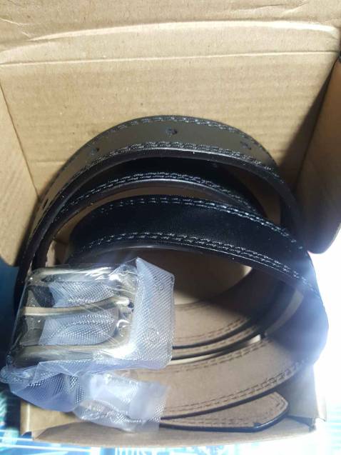 Thắt lưng đẹp, đóng gói đẹp như mọi khi.