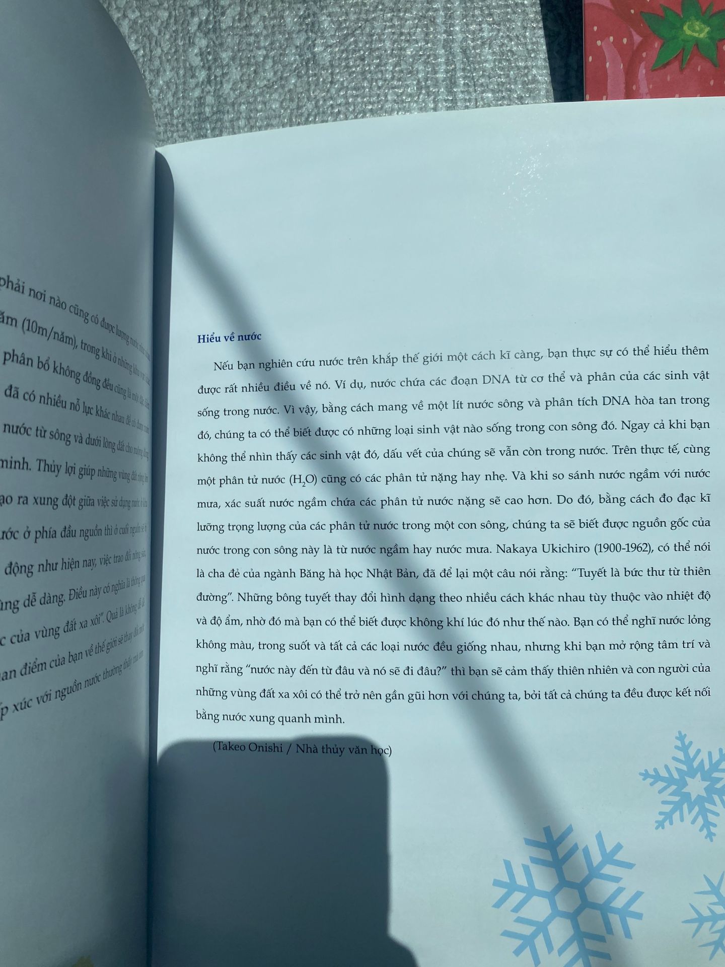con mình 9 tuổi rồi thấy phù hợp để đọc những cuốn nhiều thông tin như thế này, bên trong hình minh họa rất đẹp