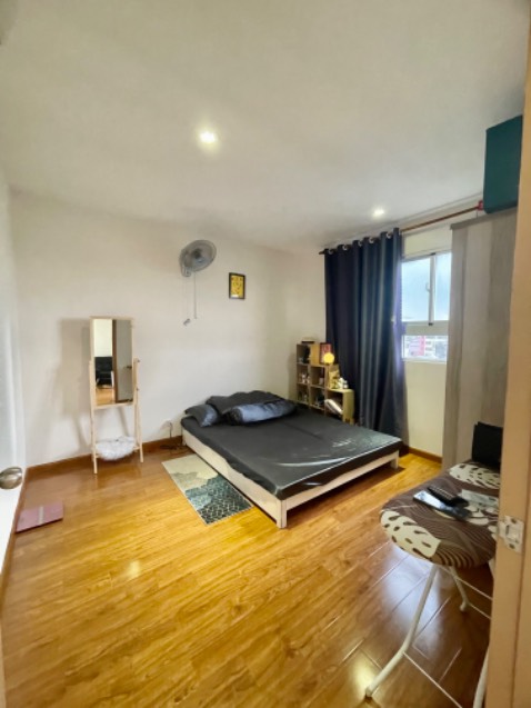 Kệ gương oke
Lắp ráp dễ dàng 
Chỉ là cái gương hơi ngắn so với tưởng tượng