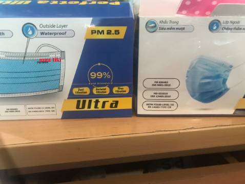 hàng có mùi hôi, không như hàng mua từ công ty