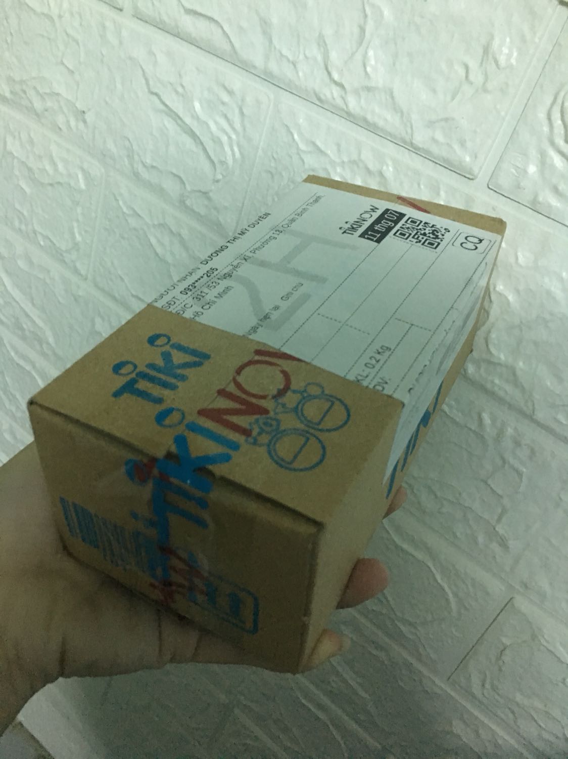 Rất thích xài *** Cream của Sakura, mịn và che khuyết điểm rất tốt. Nay có trên tiki càng tiện lợi, giao hàng rất nhanh, đóng gói cẩn thận, tem mã vạch check đều đầy đủ. Đặt từ sáng là trưa đã nhận rồi