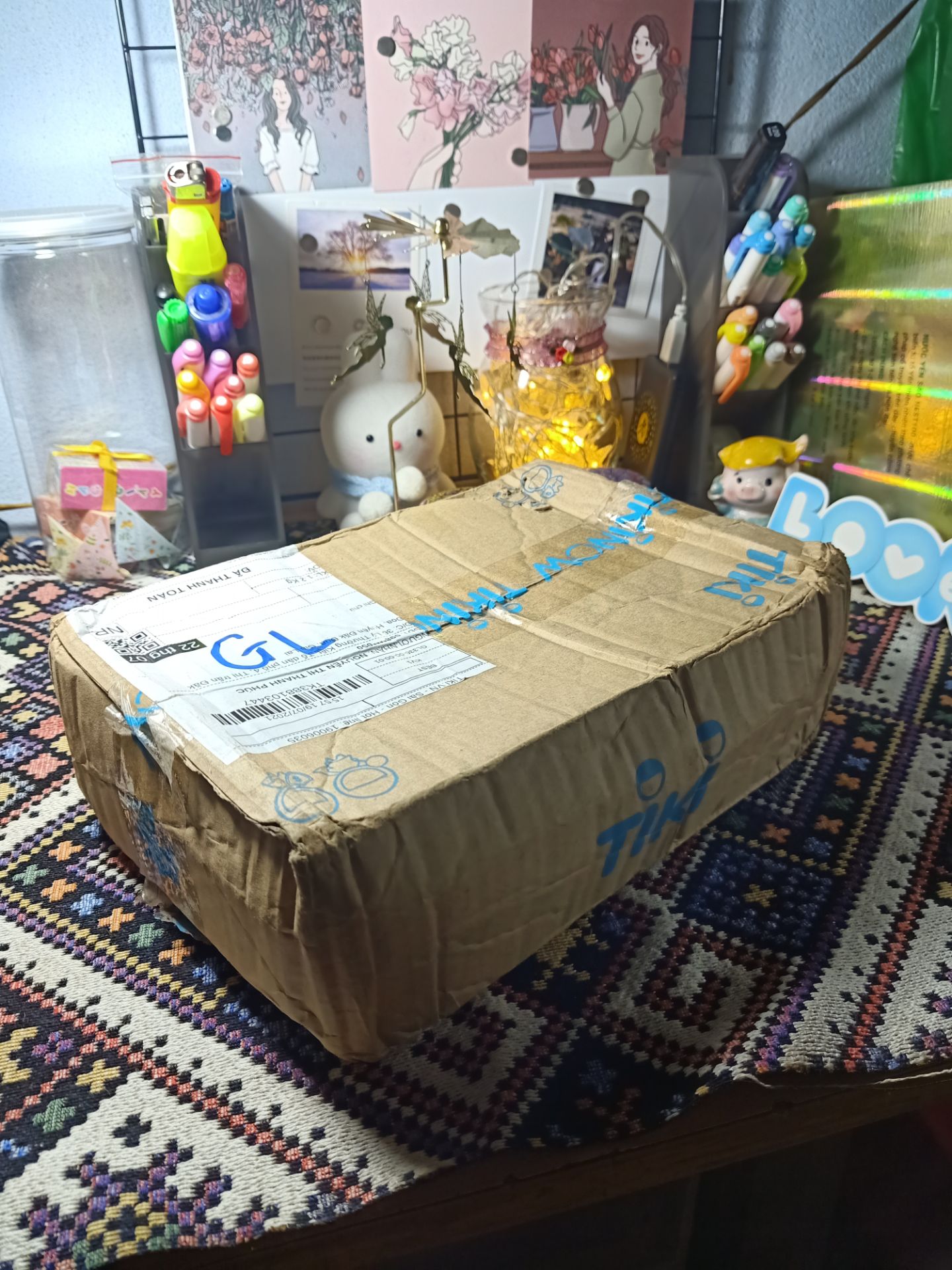 Đóng gói oke, dịch nên mấy tháng trời mới nhận được hàng.
Nội dung sách quá hay, bổ ích, bìa cứng xịn xò nữa.
Giá cả hợp lí.
Cảm ơn Tiki.