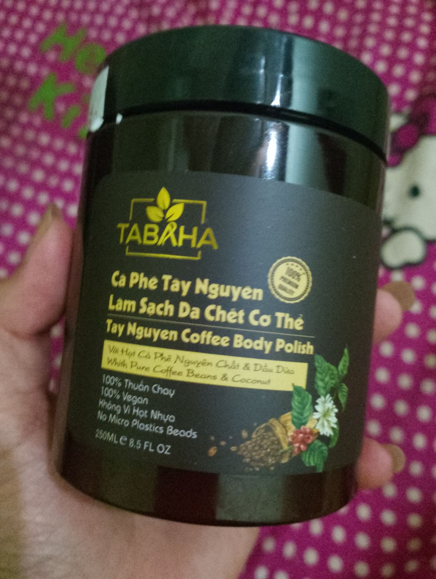 sài xong thấy da sạch hơn nhiều trắng sáng hơn bên không dùng một chút 
thơm mùi cà phê ngất ngây mọi người nên mua sài để trải nghiệm nhé