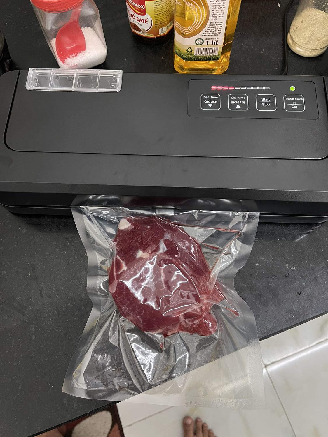 Máy hút yếu, hút ko hết đc ko khí, kêu to,