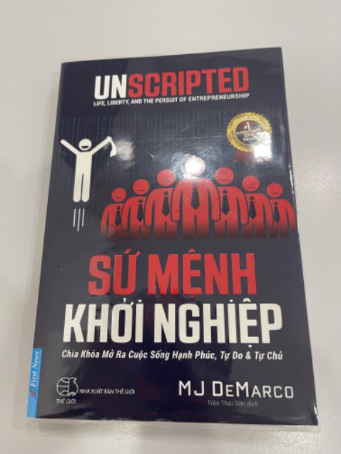 Giao nhanh như cái tên của quyển sách. Cảm nhận đầu tiên là chất lượng sách tốt,