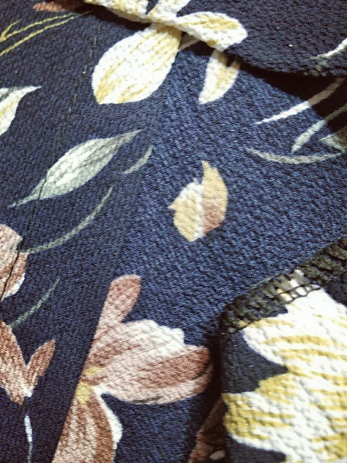 chất lượng tốt, đã mua 2 bộ 2 màu khác nhau của TIKI, cám ơn nhiều