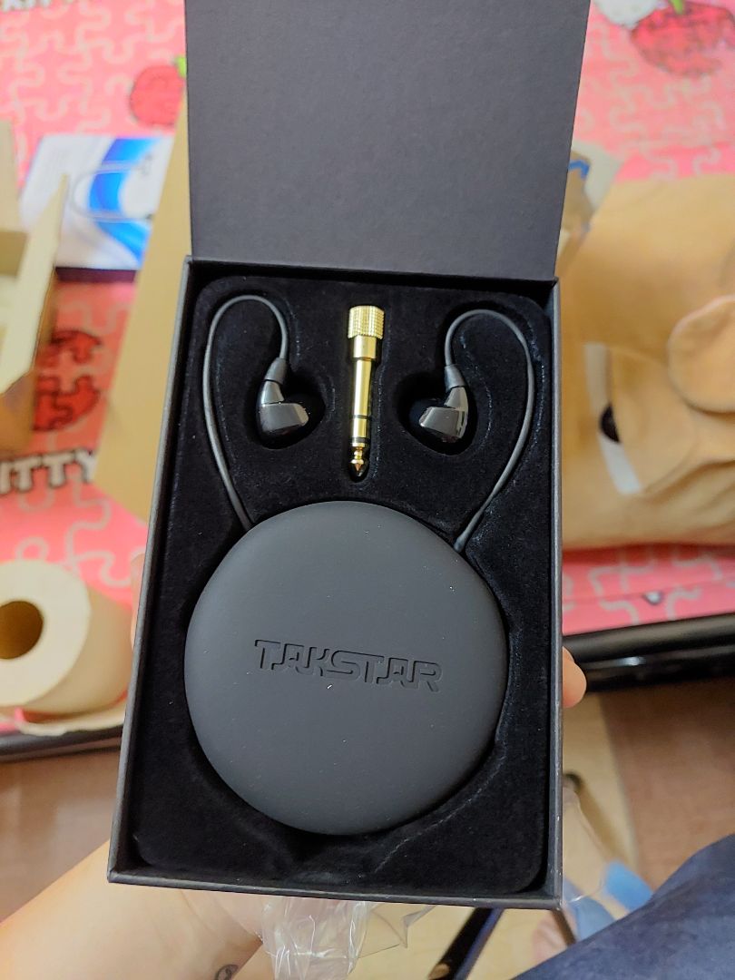 Nghe tốt, dễ đeo. Gói hàng bao kĩ