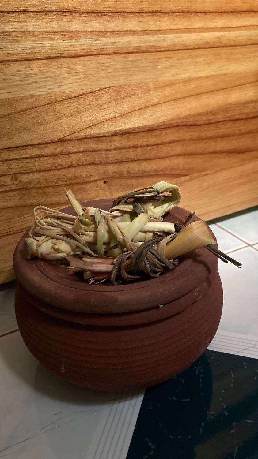 Về chức năng thì bếp hoàn toàn đạt yêu cầu, nhìn hơi thô mộc, trau chuốt tí nữa thì đẹp hơn Về chức năng thì bếp hoàn toàn đạt yêu cầu, nhìn hơi thô mộc, trau chuốt tí nữa thì đẹp hơn