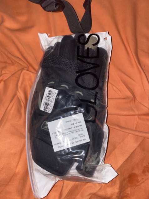 Hàng tốt, thoáng khi chạy xe và giữ ấm tốt. Mong shop có thêm các loại hàng chống nước :) Hàng tốt, thoáng khi chạy xe và giữ ấm tốt. Mong shop có thêm các loại hàng chống nước :)