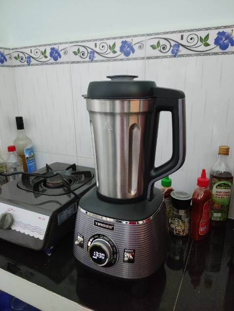 Điểm cộng: Máy to, có tiếng việt nên dễ sử dụng.
Điểm trừ: Bình bằng sắt nên lúc cấm điện vô nếu sờ vô bình thấy tê tê.