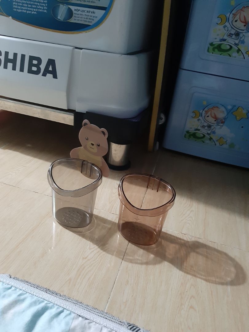 mua 2 cái mà shop giao có 1 móc để dán.làm sao đây. soạn hàng kỹ dùm e shop ơi