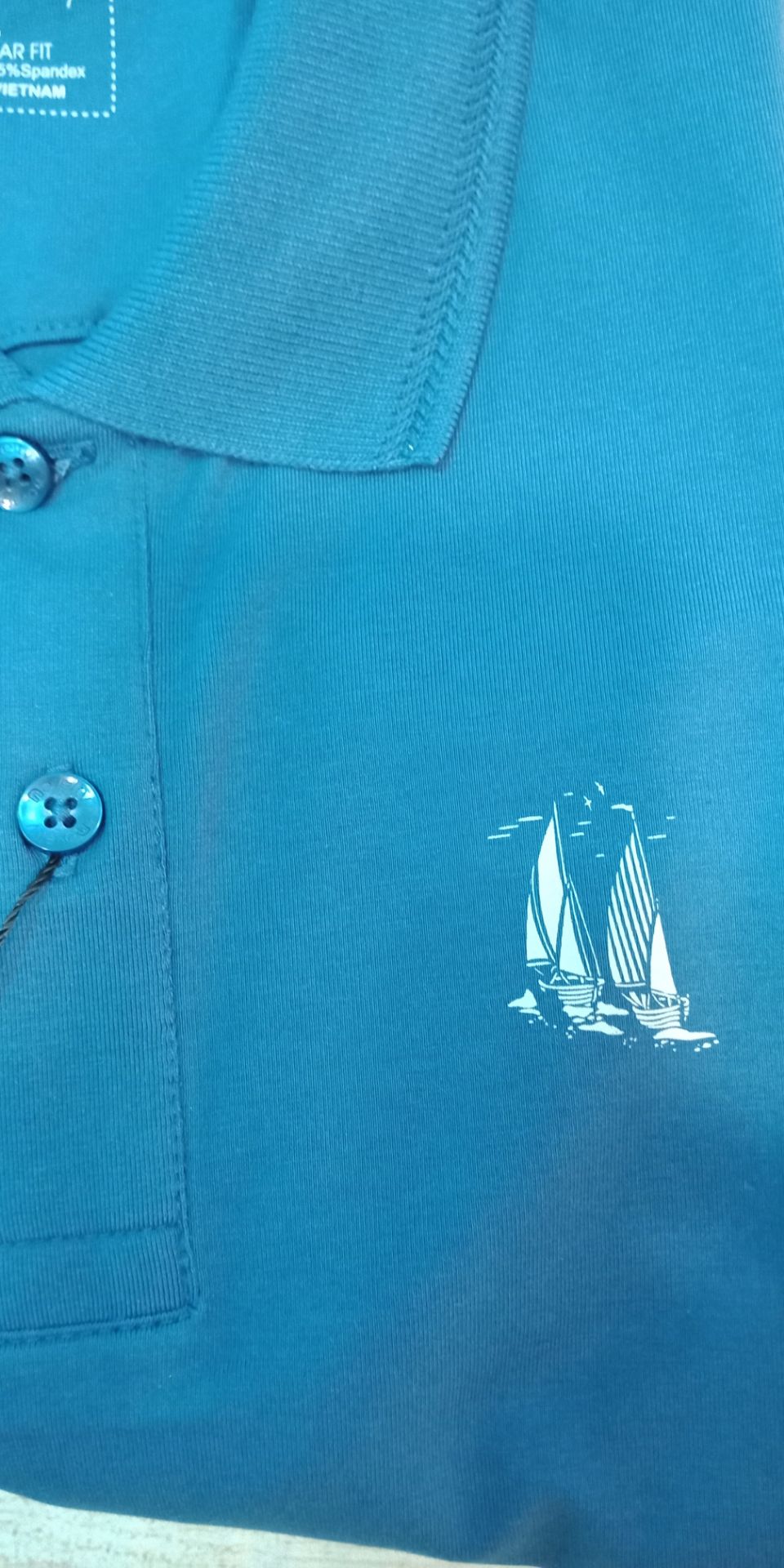 Shop đóng gói hàng cẩn thận,
Chất cotton mỏng, mát. màu áo sậm hơn trong ảnh chụp 
Shop đóng gói hàng cẩn thận
Chất cotton mỏng, mát. màu áo sậm hơn trong ảnh chụp.