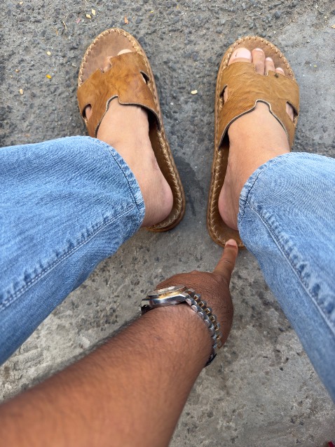 C42: Mình man vào. Chiếc lớn chiếc nhỏ . Ship có hổ trợ đổi lại không