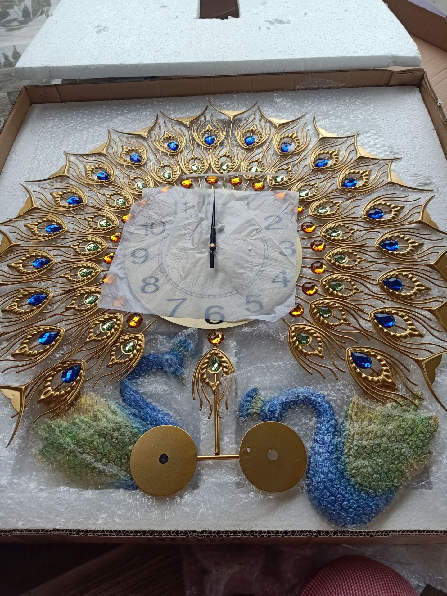 Đồng hồ khổng tước rất đẹp luôn. đóng gói cẩn thận, giá cả hợp lý❤️