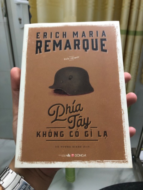 Sản phẩm đẹp, tốt, chất lượng. Một tác phẩm siêu hay về hình ảnh con người trong chiến tranh. Tiki giao hành nhanh và đóng gói tốt.