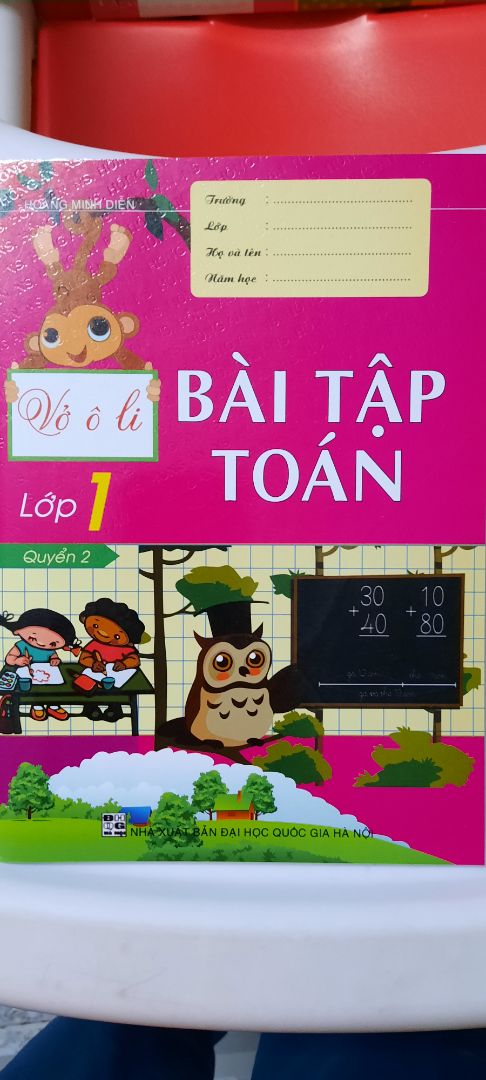 Sách bao bì đẹp, bắt mắt. Nội dung bên trong được in màu sắc sinh động, bé nhà mình rất thích
