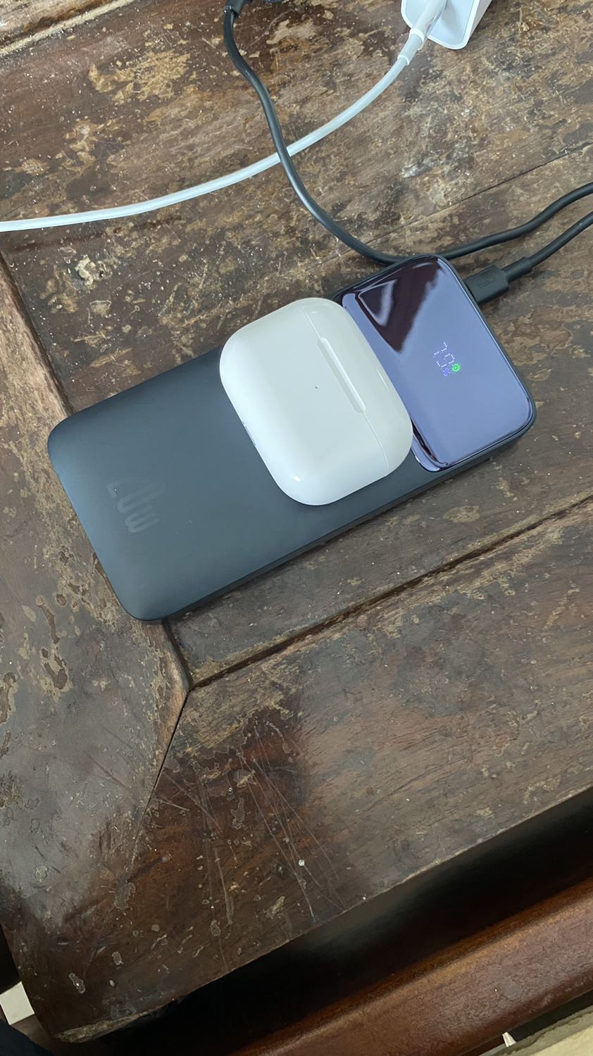 Sạc được apple watch nữa thì ngon