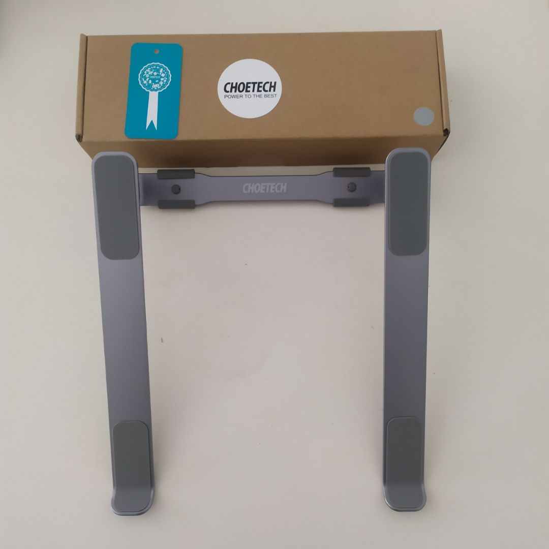 Sản phẩm chắc chắn, gọn nhẹ, dễ lắp ráp, điều chỉnh được độ dốc cho laptop