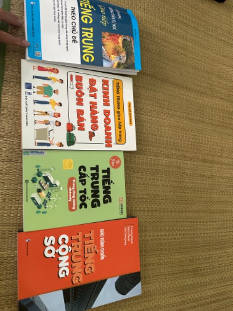 Đóng gói cẩn thận, giao hàng nhanh, có thư cảm ơn kèm quà tặng. Rất chuyên nghiệp