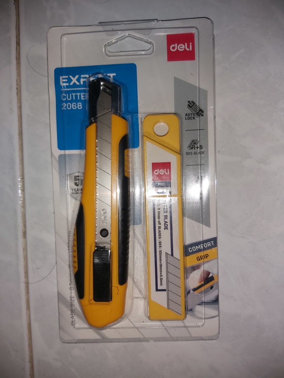 Dao này có đi kèm thêm 5 lưỡi dao mà không thấy shop giới thiệu.