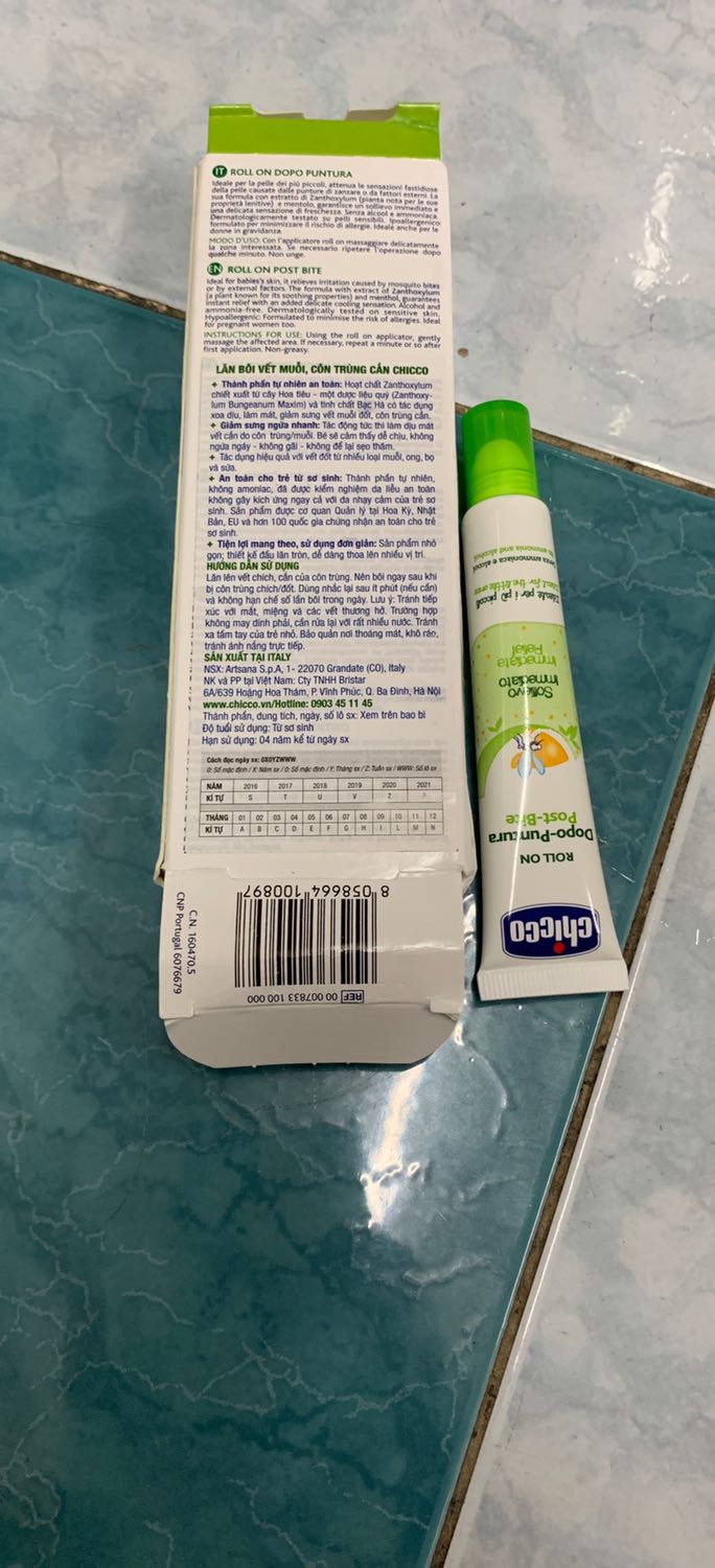 Mua tiki nhiều lần chưa bao giống có trải nghiệm tệ như lần này. Nhận tuýp thuốc mấy trăm ngàn mà móp méo tùm lum, trong hộp thì ko thấy giấy tờ hướng dẫn gì hết, chỉ có đúng cái tuýp nhẹ hều, ko có tem seal gì hết còn ko biết thuốc xài rồi hay chưa! Quá tệ!