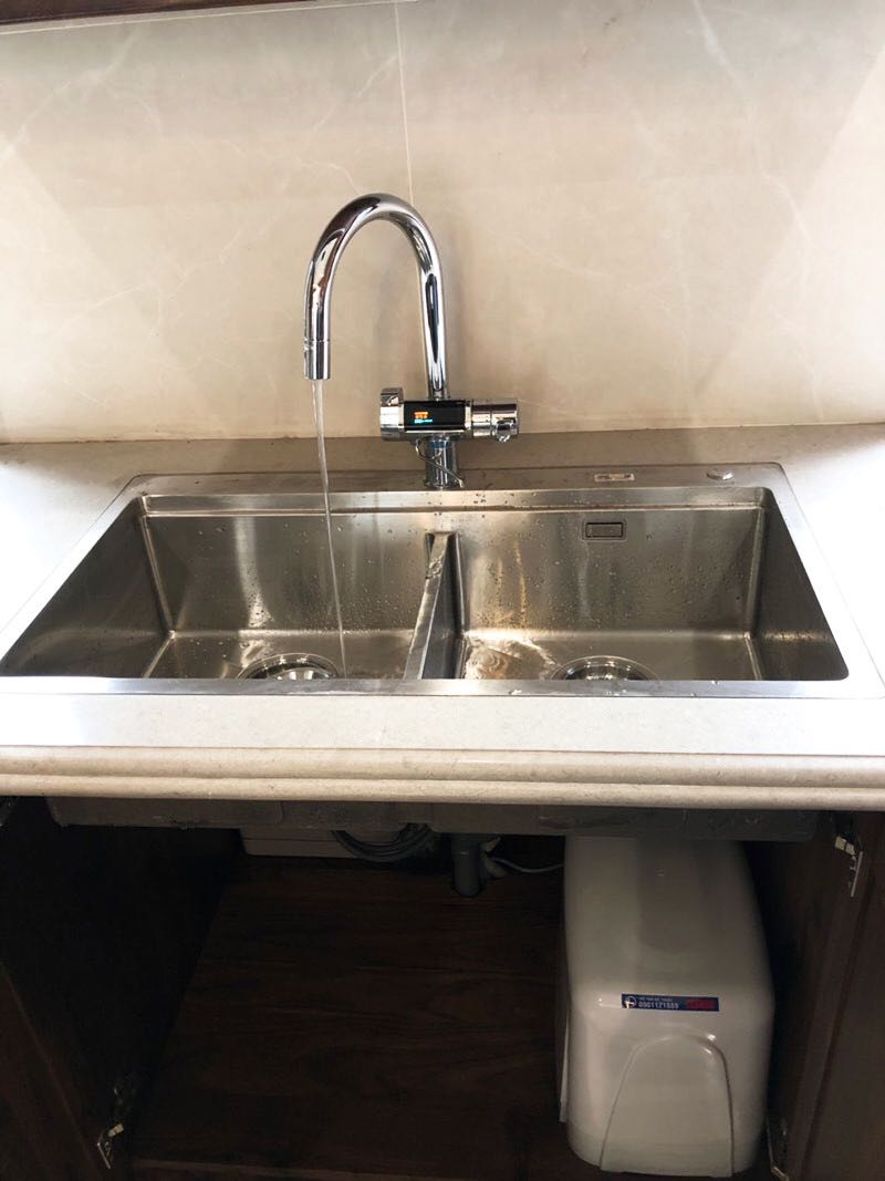 Hàng chất lượng, xài tốt, nước uống có vị ngon, sức khỏe cải thiện tốt, máy đa chức năng tiện lợi, dùng để uống và nấu ăn, rửa rau củ quả đều tốt, shop uy tín, kỹ thuật lắp chu đáo