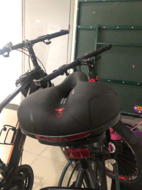 Đã nhận được hàng, đúng như mẫu mã, lắp vào ổn áp, ngồi êm. Sẽ tiếp tục ủng hộ shop.