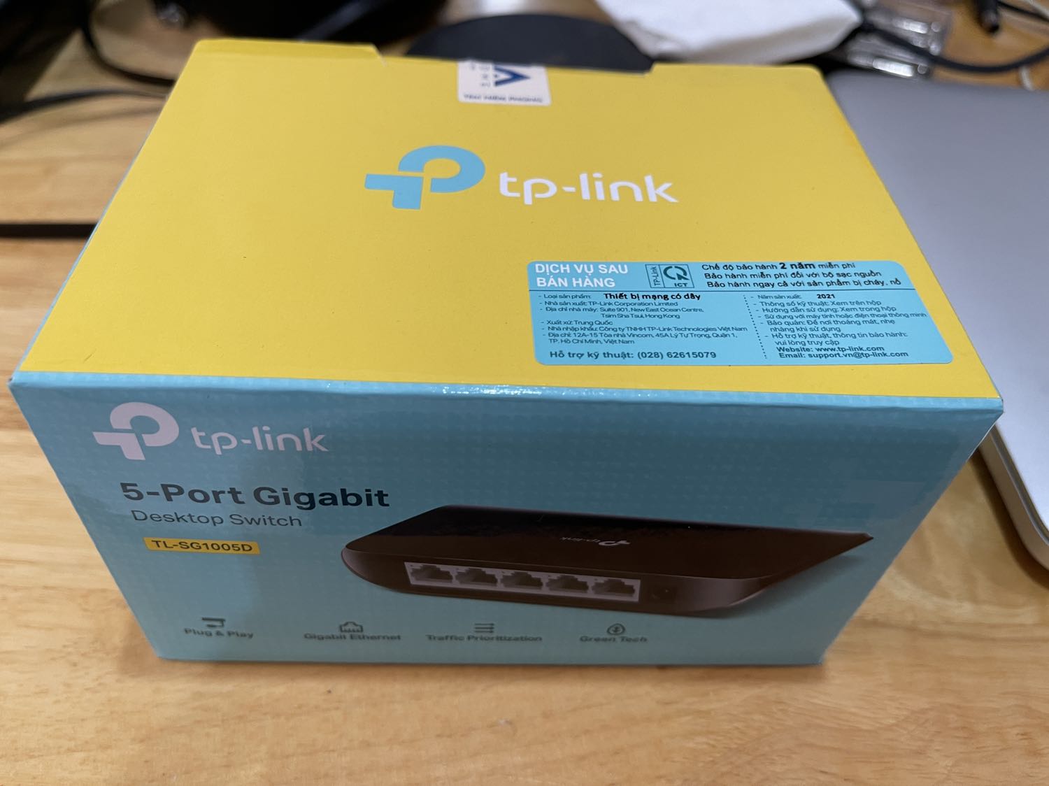 Tiki giao hàng thật nhanh chóng và cẩn thận bao bì. Sản phẩm *** rất OK. Đã dùng thử hơn 3 tiếng đồng hồ. Thiết bị hoạt động ổn định. Rất hài lòng. Cảm ơn shop và Tiki.